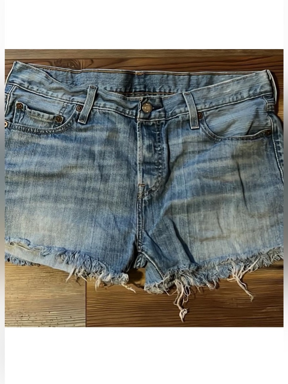 Vintage Distressed Light Wash Denim Cutoff Shorts Y2K Frayed Hem - size 29